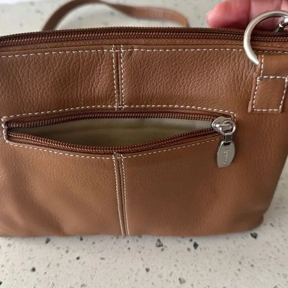 Tignanello Genuine Brown Leather Crossbody Travel Casual Shoulder Bag Versatile - Picture 10 of 13